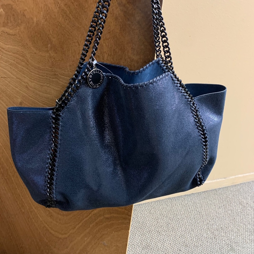 Stella McCartney Falabella large tote in blue - Picture 4 of 7
